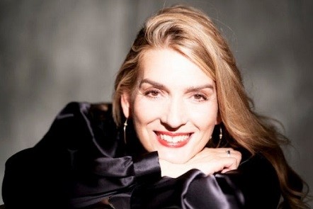Thursday, August 6, at 7:00 PM, on the panoramic terrace of Billy’s Bar at Villa San Michele