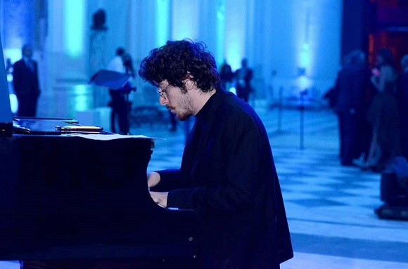 Mario Donato Pilla, pianist